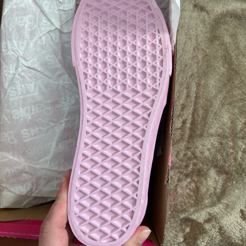 Vans x Barbie High-Top platform Sneakers - Picture 2 of 4